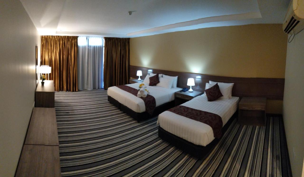Temu Primula Hotel Kampong Seberang Timor Bagian luar foto