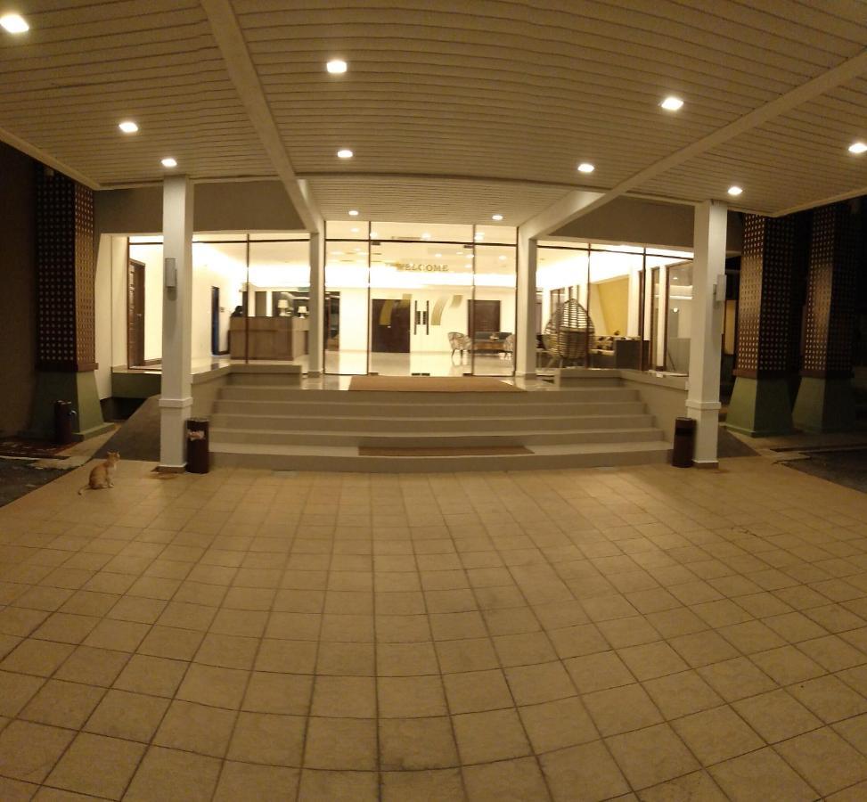 Temu Primula Hotel Kampong Seberang Timor Bagian luar foto