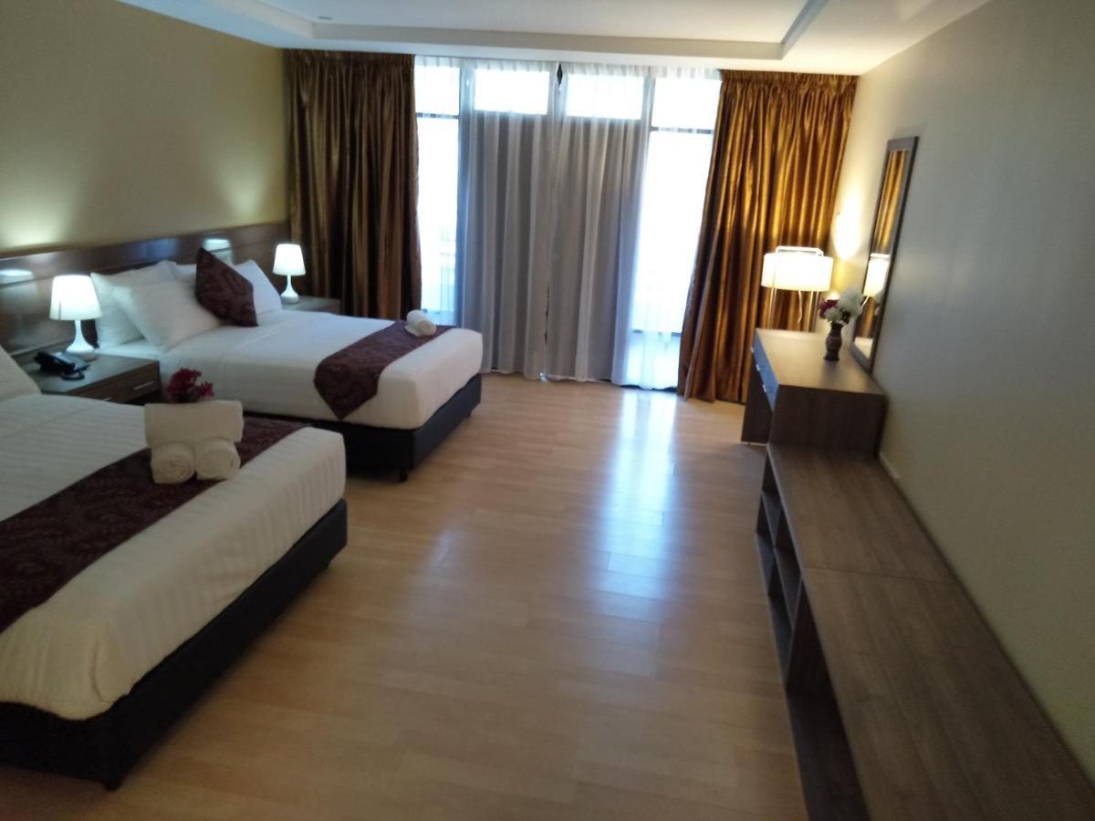 Temu Primula Hotel Kampong Seberang Timor Bagian luar foto